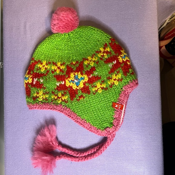 KARI TRAA  TOQUE Pink&Green Set of 2 - Picture 3 of 5